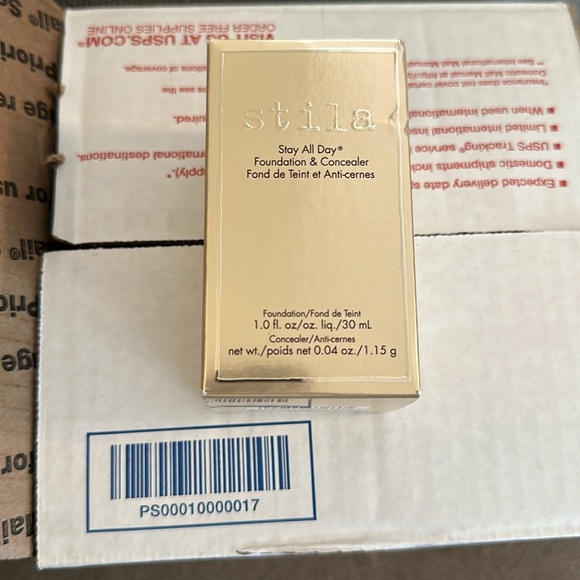 Stila Stay All Day Foundation & Concealer shade golden 10 - Picture 5 of 6